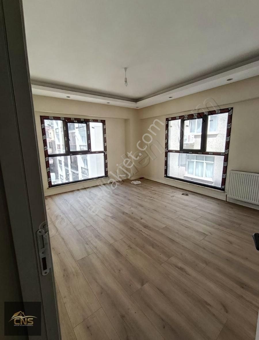 Mahmut Bey Metroya Çok Yakın 2+1 Daire