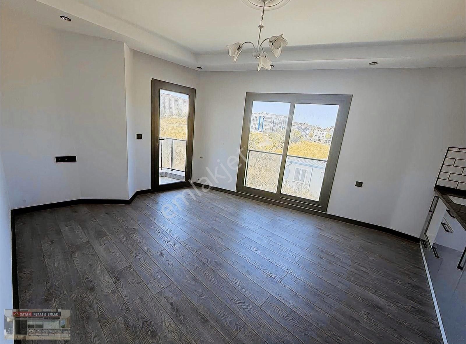 Efelerde Satılık Site İçinde 2+1 Daire - Görsel 18