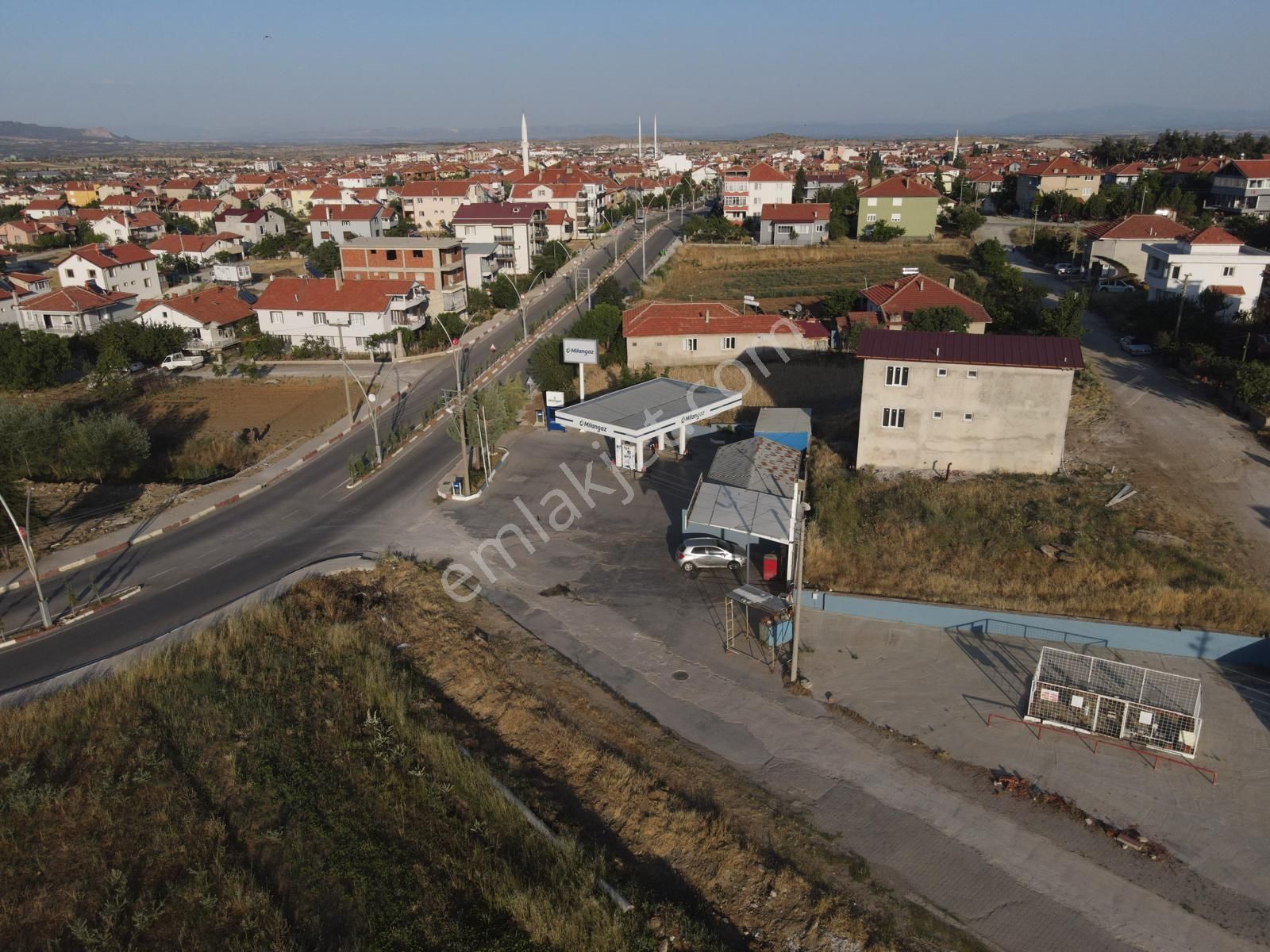 Ana Yol Üzerinde Satılık Akaryakıt + Lpg İstasyonu - Görsel 5