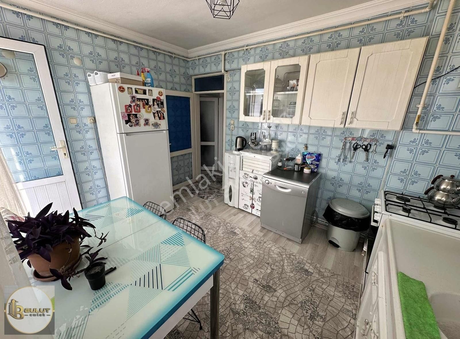 Bulut Emlak'tan Çevik 1 Yakını 2+1 Eşyalı Daire