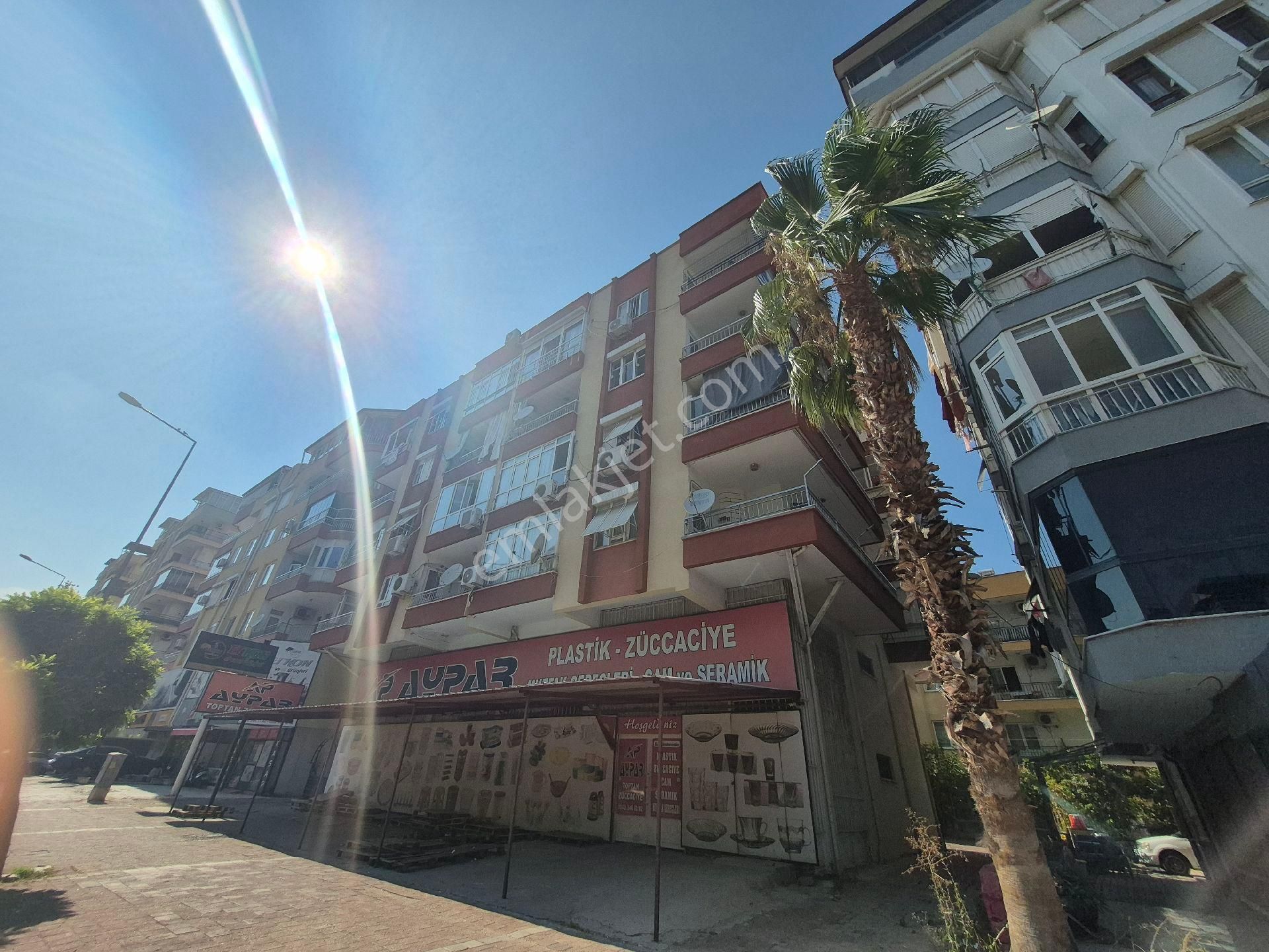 Dutlubahçe'de 300 M2 Tek Tapu 2 Daire Satılık Geniş Ferah 5+2 Daire