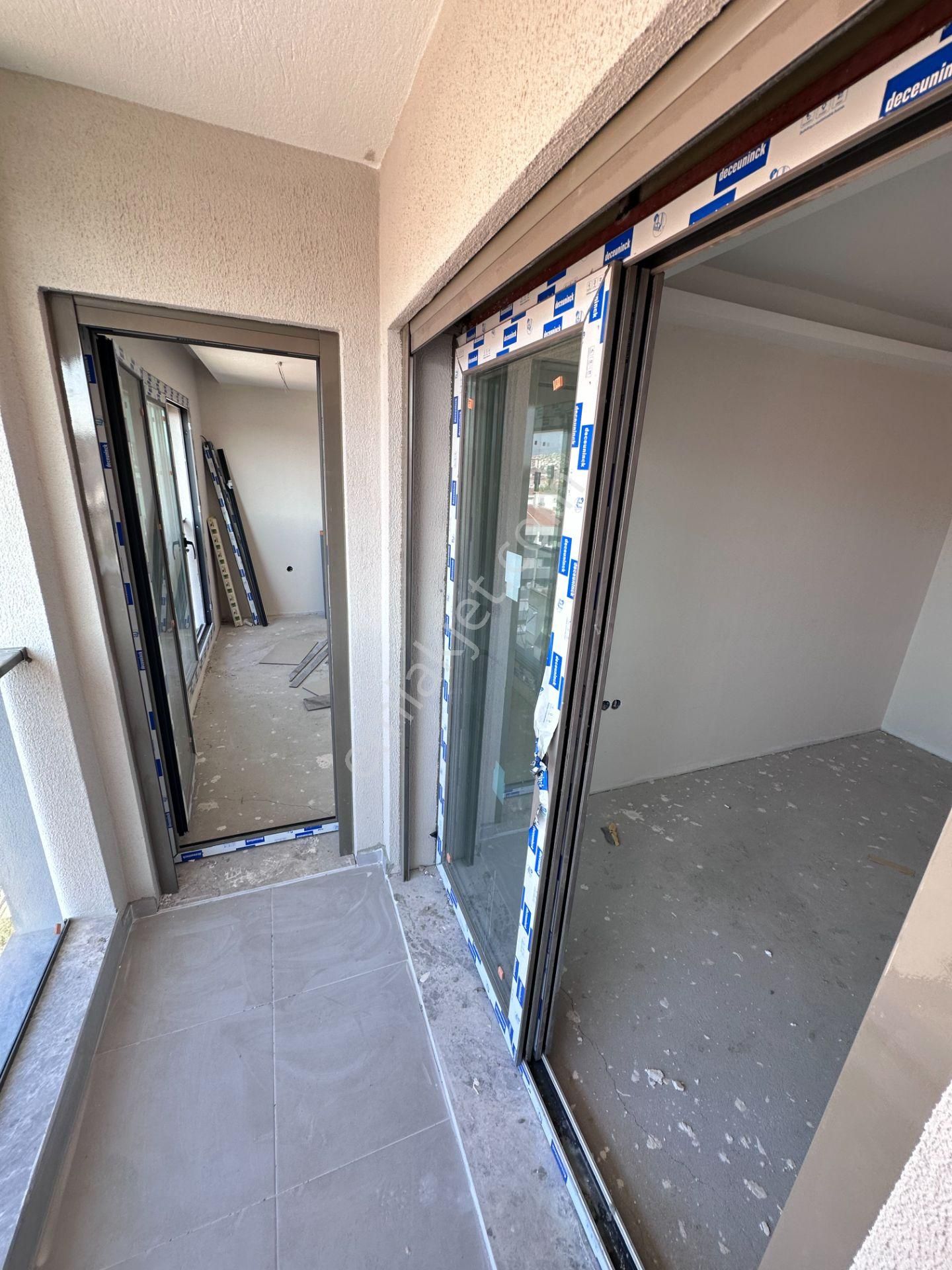 Mert Uçar'dan Satılık Karşıyaka Merkez De Sıfır 2+1 Daire - Görsel 24