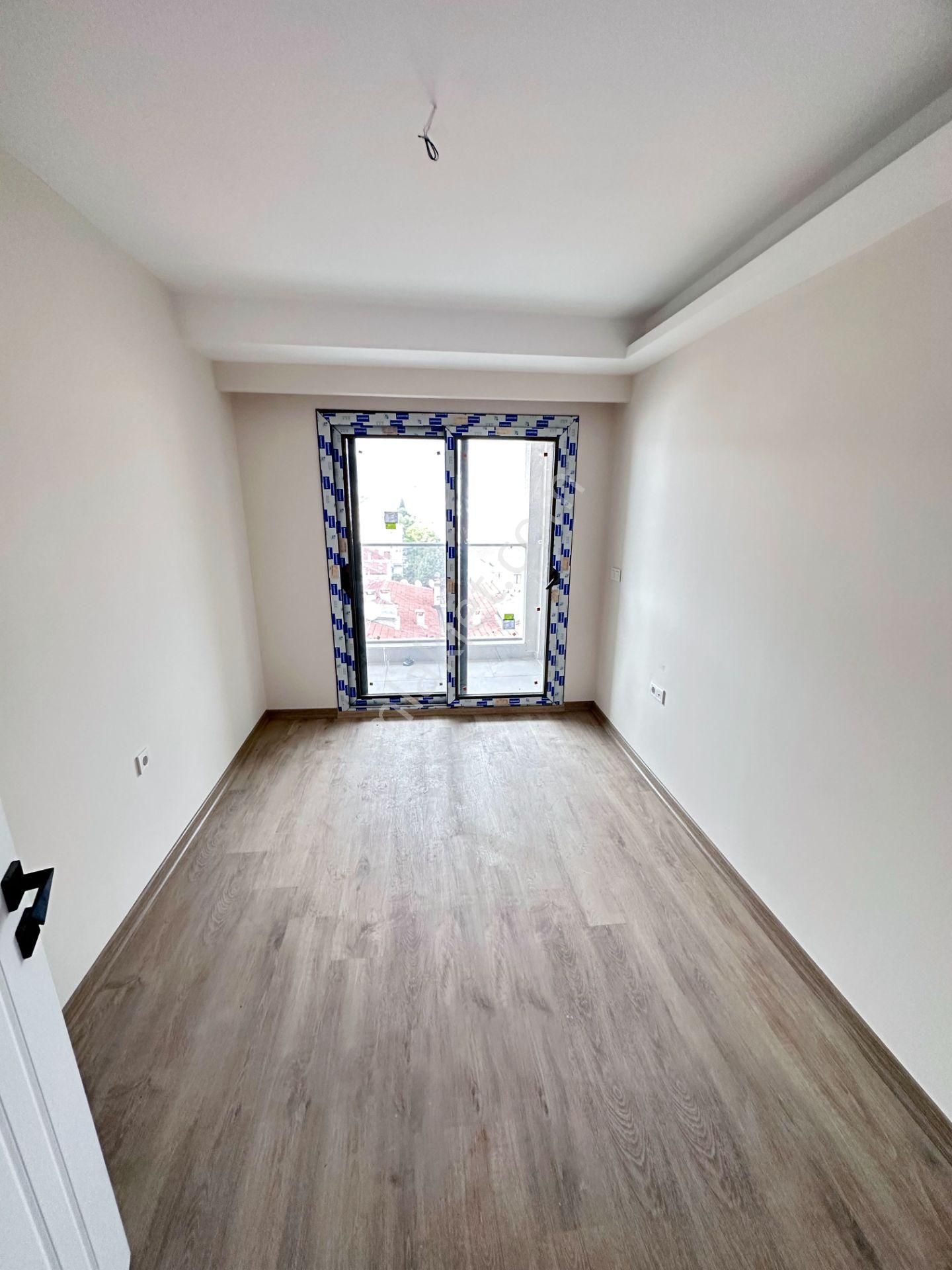 Mert Uçar'dan Satılık Karşıyaka Merkez De Sıfır 2+1 Daire - Görsel 16