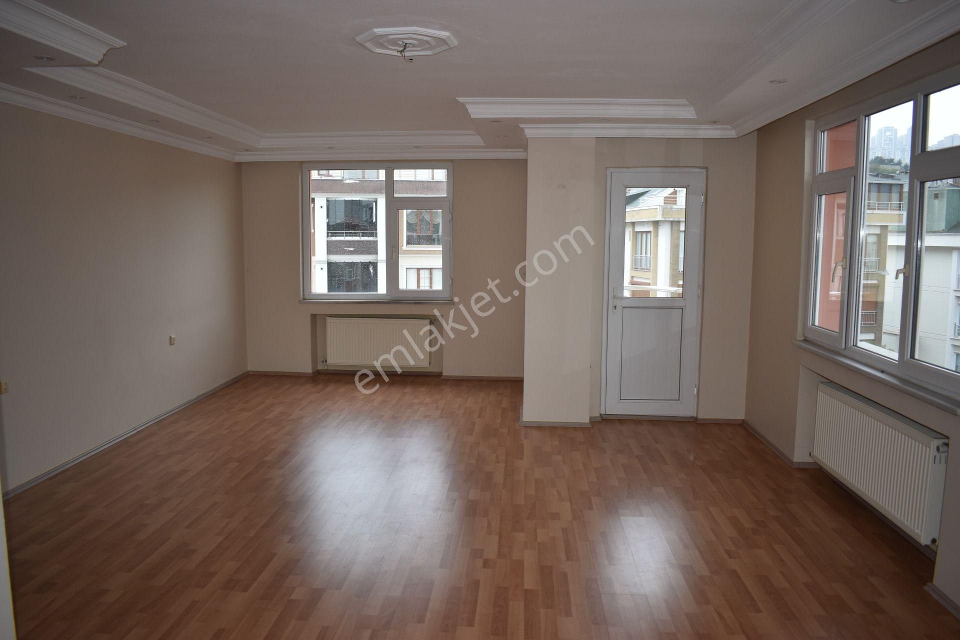 Büyükçekmece Atatürk Mah Yeni Binada Deniz Manzaralı Lüx 4+2 Kiralık Dubleks