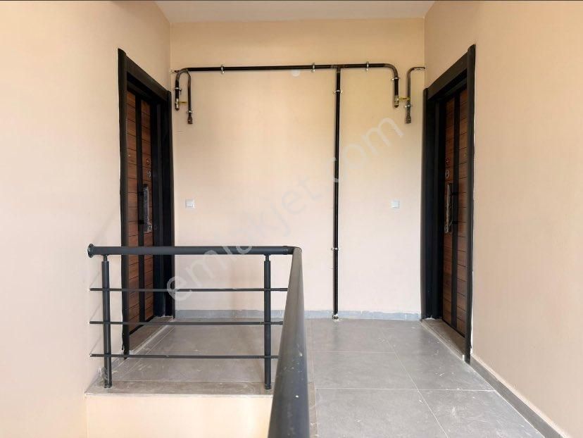 Karasu Aziziye Mah. Havuzlu Site İçerisinde 2+1 Ara Kat Net:75 M2 Sıfır Satılık Daire - Görsel 26