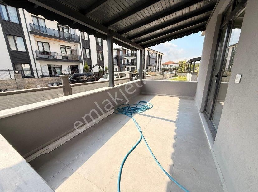 Karasu Aziziye Mah. Havuzlu Site İçerisinde 2+1 Ara Kat Net:75 M2 Sıfır Satılık Daire - Görsel 22