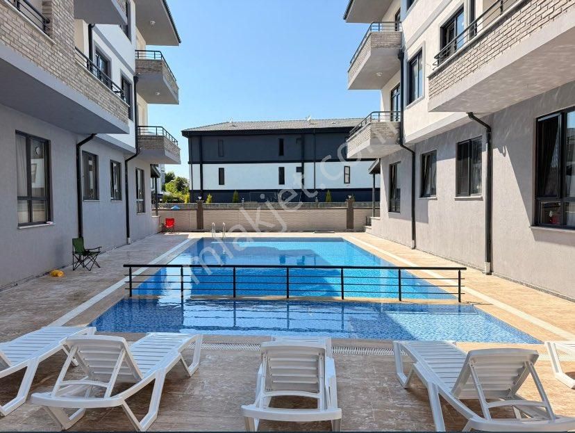 Karasu Aziziye Mah. Havuzlu Site İçerisinde 2+1 Ara Kat Net:75 M2 Sıfır Satılık Daire - Görsel 17
