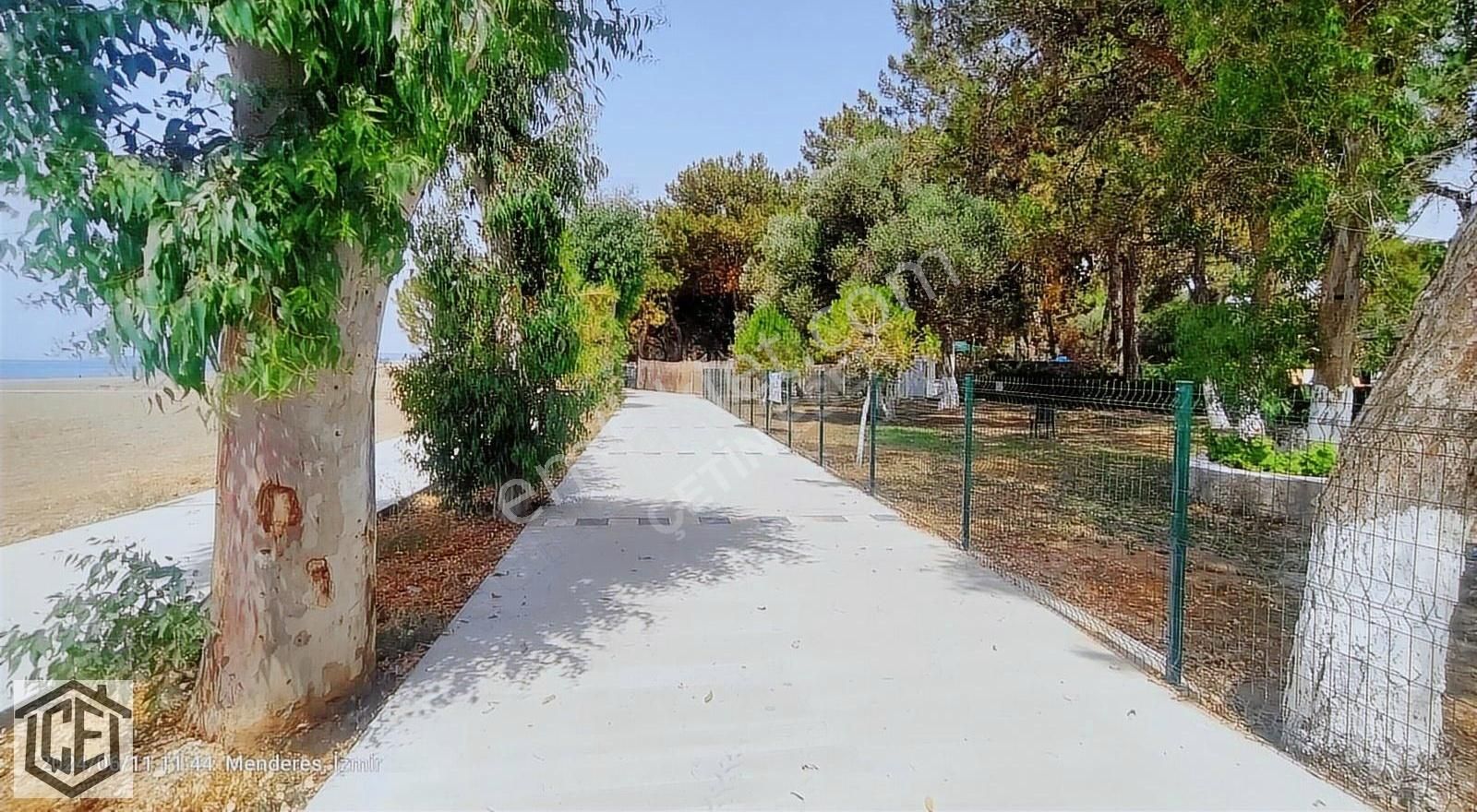 Gümüldür'de Çetin Eser'den Deniz Tarafında Site İçinde Villa - Görsel 24