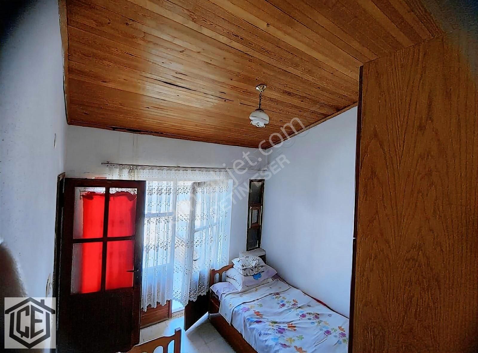 Çeşme Germiyan Burcu Sitesi'nde Büyük Bahçeli Dubleks Yazlık - Görsel 8