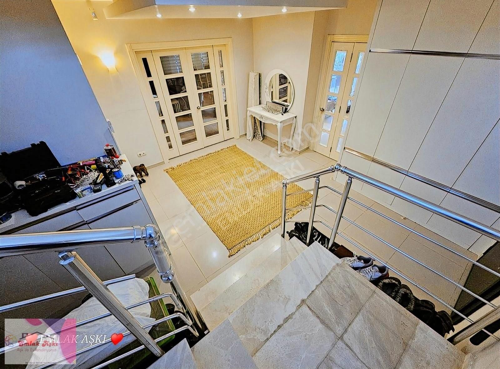 Ali Demir Den 700 M2 Arsa İçinde Tribleks Havuzlu Acil Satilik - Görsel 6