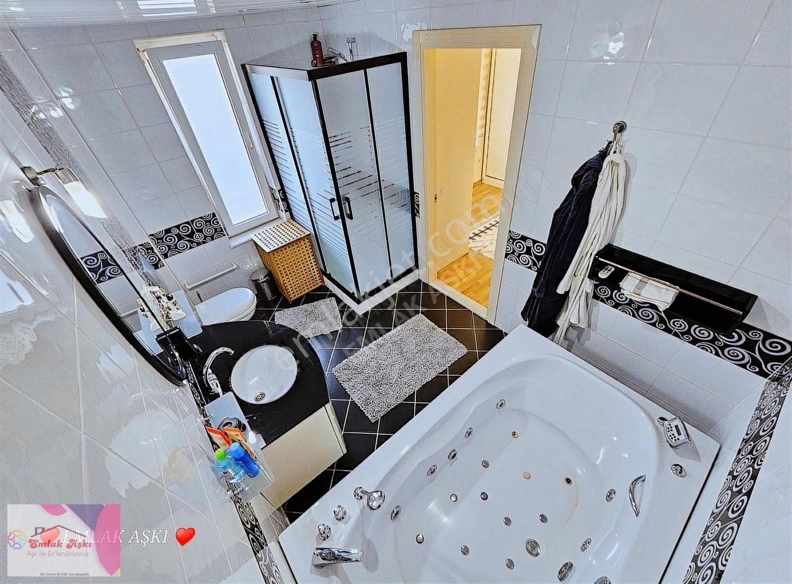 Ali Demir Den 700 M2 Arsa İçinde Tribleks Havuzlu Acil Satilik - Görsel 4