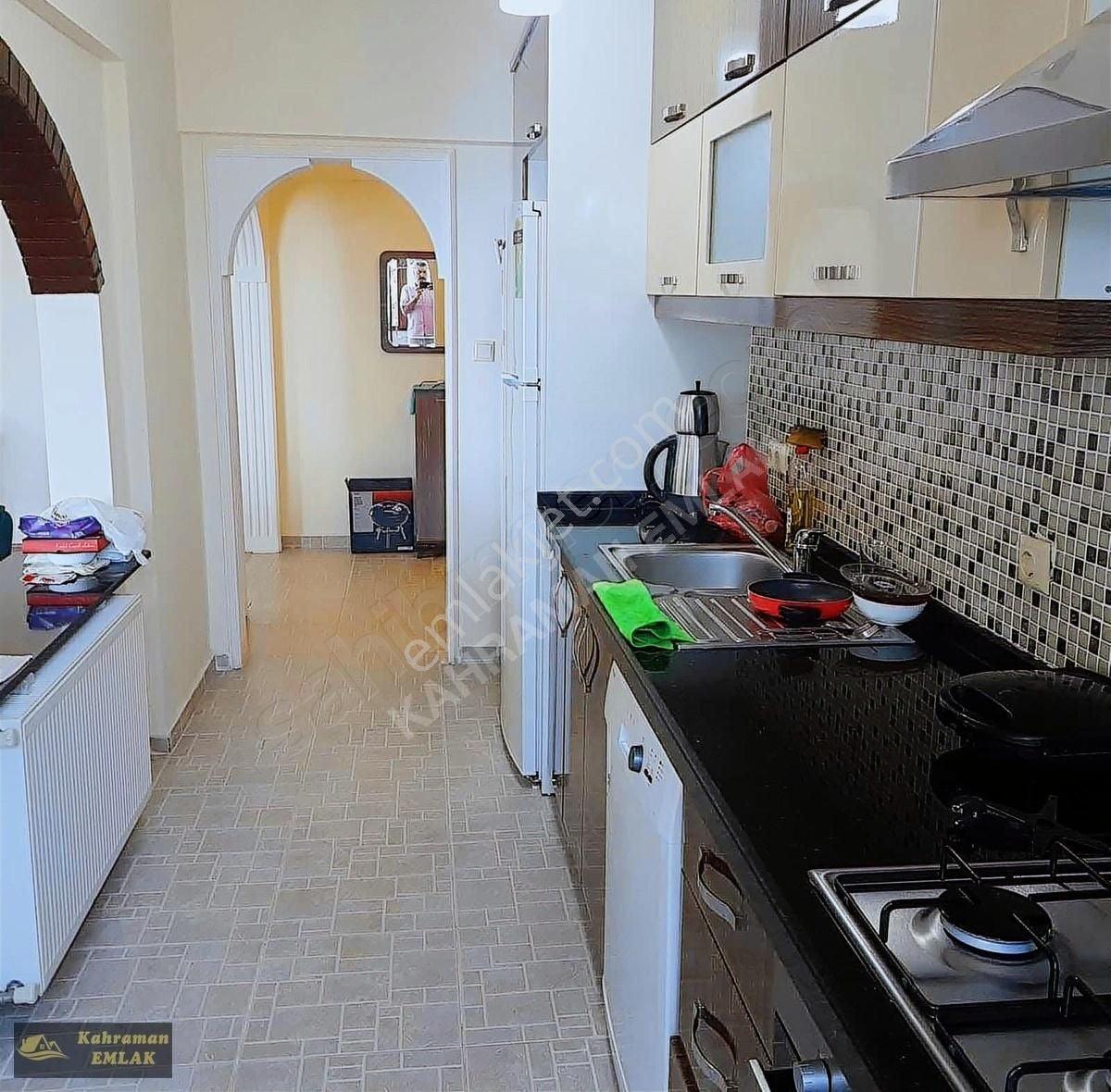 Çınarcıkta Havuzlu Site İçinde Deniz Manzaralı Daire - Görsel 16