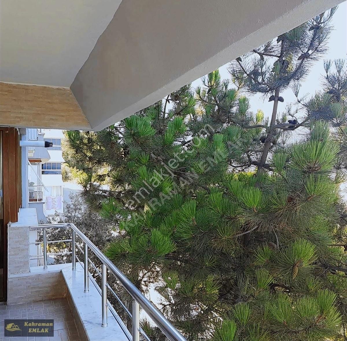 Çınarcıkta Havuzlu Site İçinde Deniz Manzaralı Daire - Görsel 32