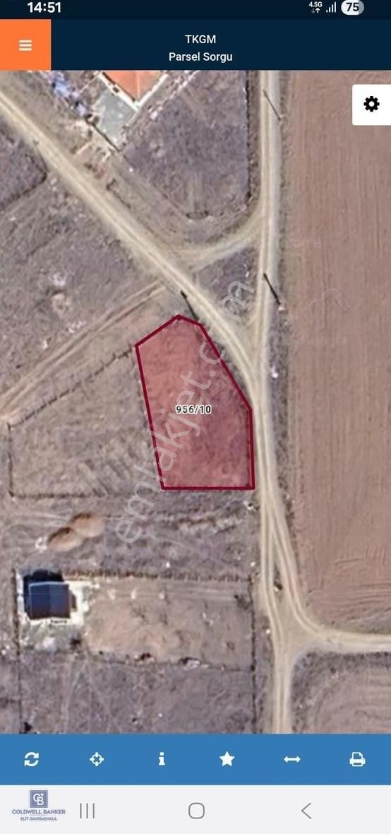 Gölbaşı Bahçelievlerde Villa İmarlı Satılık Köşe Parsel Arsa