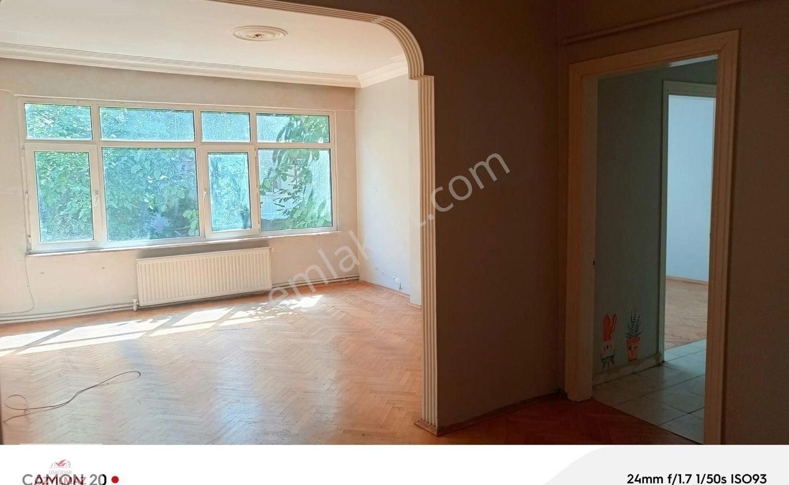 Zeynepkamil Ara Kat 2+1 Boş Kiralık Daire