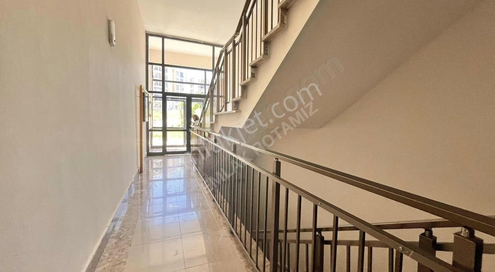 [my&be][er]yemişlik Tokide Emsalsiz 3+1 Satılık Daire