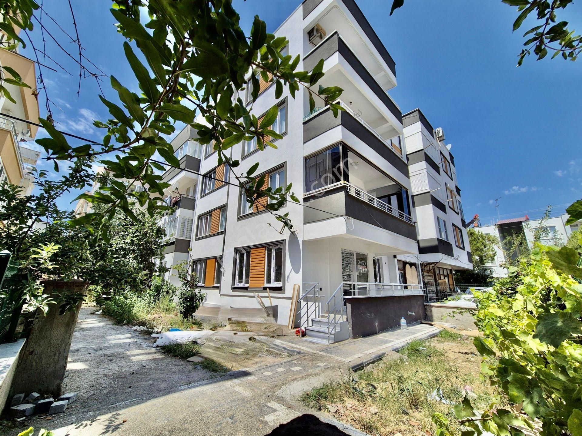 ▓karabuluttan▓akçay'da Denize 300mt & Ön Cephe Ayrı Mutfak 3+1 Satılık Daire