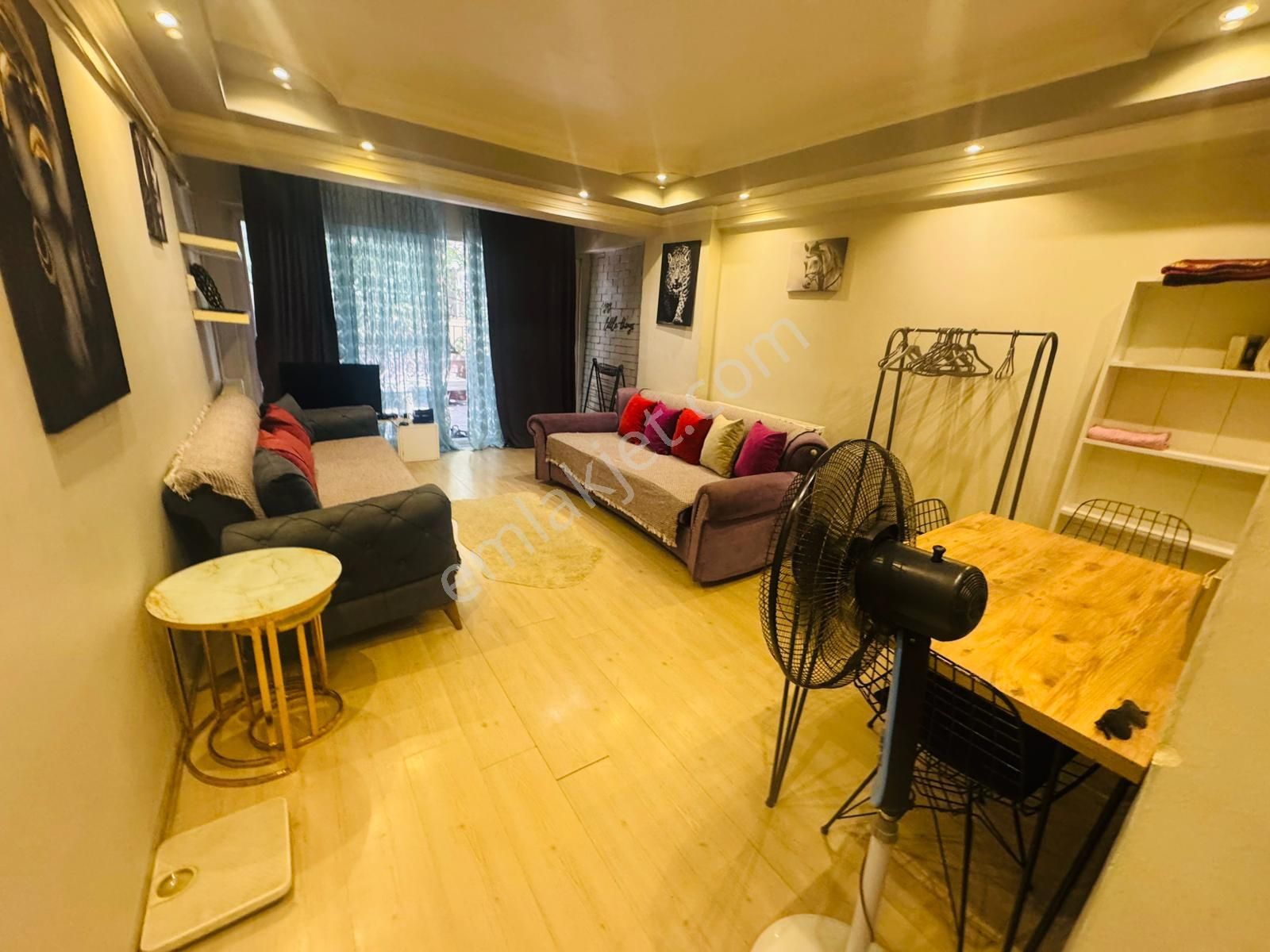 Şişli Bilezikçi Sokak Da Bahçeli, Eşyalı Kiralık (1+1) Daire