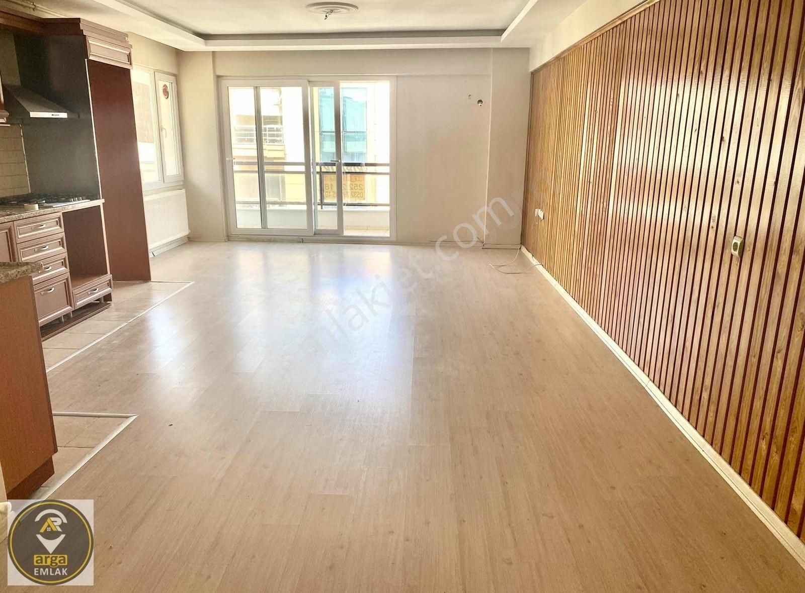 Arga'dan Buca Heykel Yakını 3+1 Asansörlü Kiralık Daire.