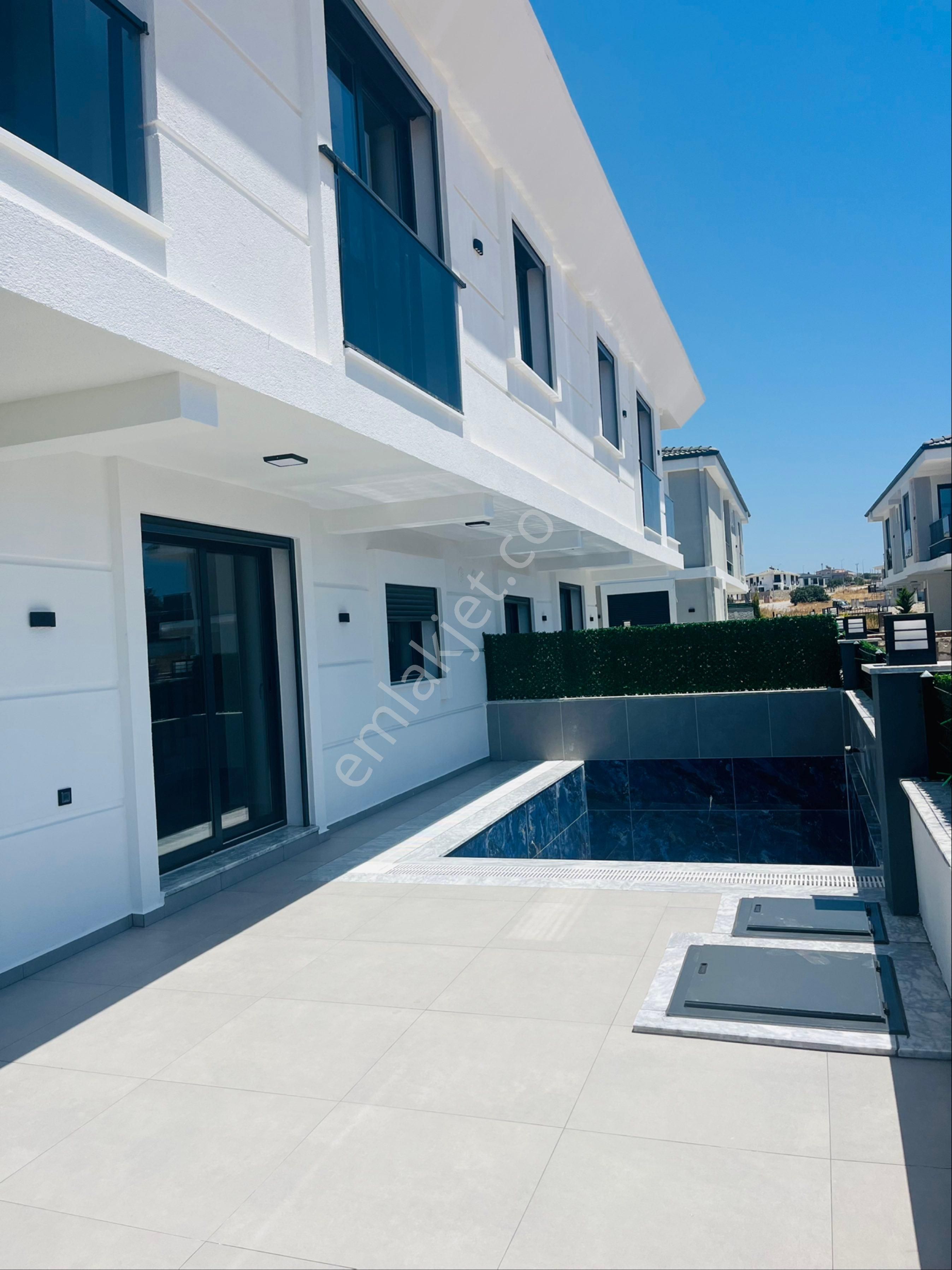 🌊🏕 Didim Hisar Mahallesinde Satılık Müstakil Havuzlu Bahçeli Dubleks Villa 🏕🌊