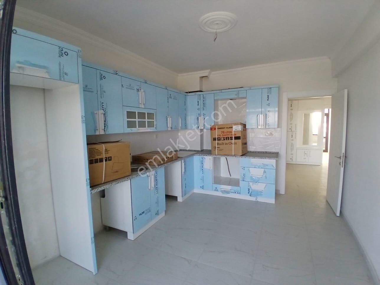Akçay Emlak'tan Akşehir Gazi Mahallesinde Satılık Sıfır 2+1 Daire