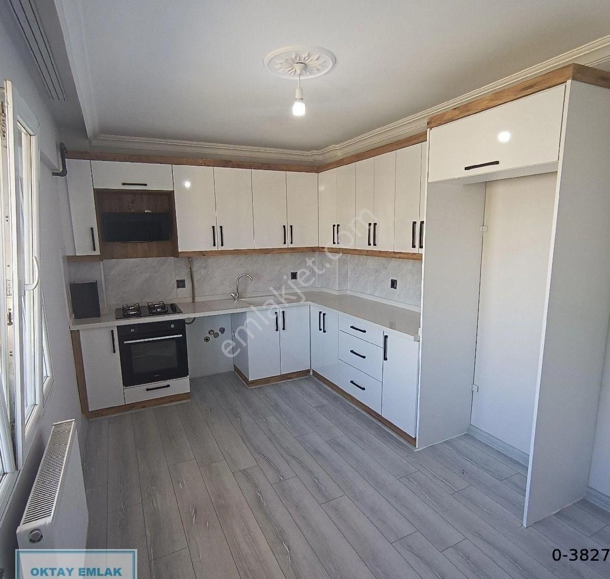 Torbalı,da Metropolis Caddesi'nde Satılık 3+1 Daire