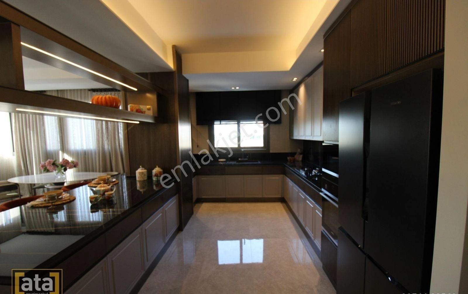 Yenişehir De Ultra Lüx Site İçerisinde Kapalı Otoparklı 5+1 - Görsel 33