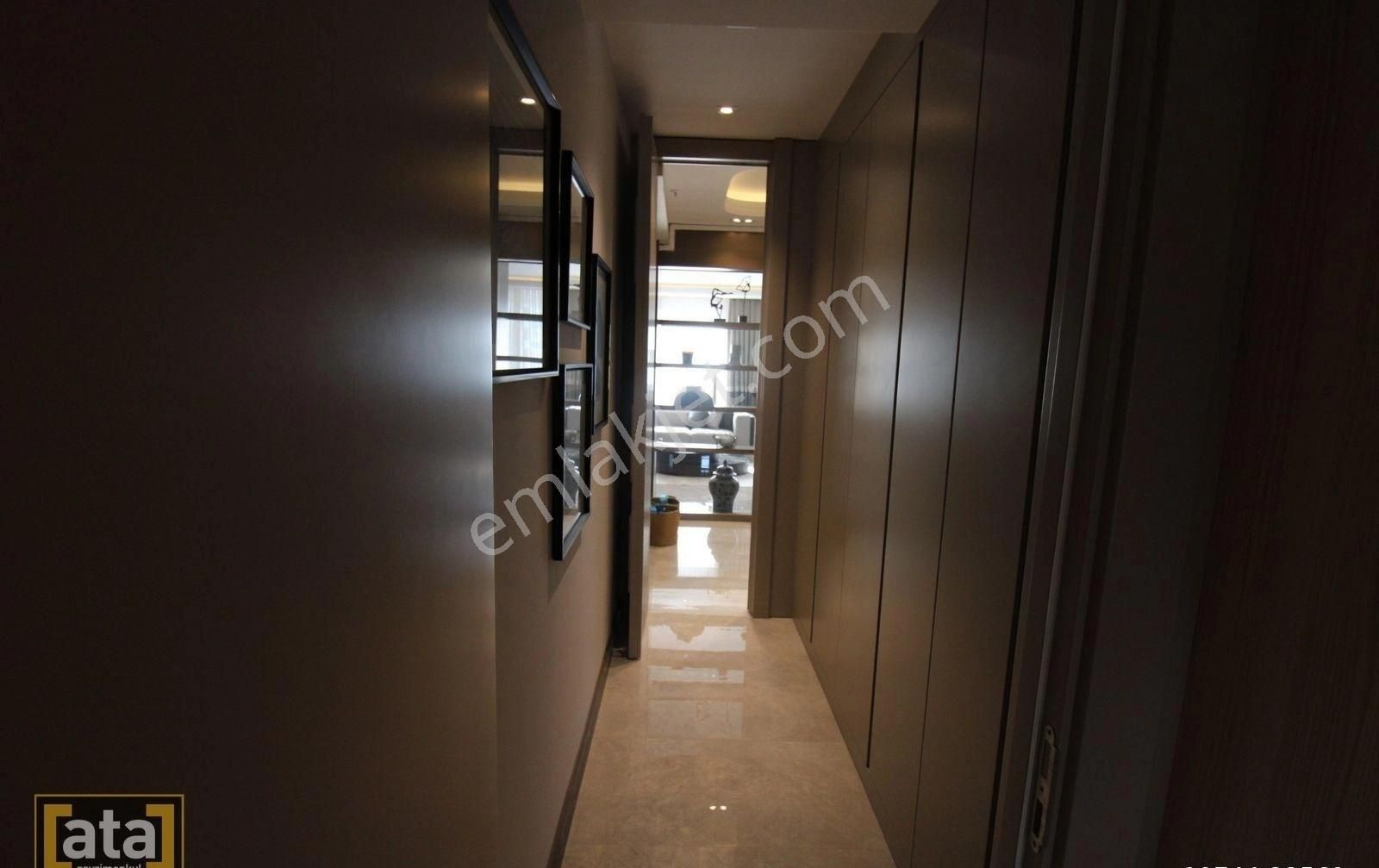 Yenişehir De Ultra Lüx Site İçerisinde Kapalı Otoparklı 5+1 - Görsel 14