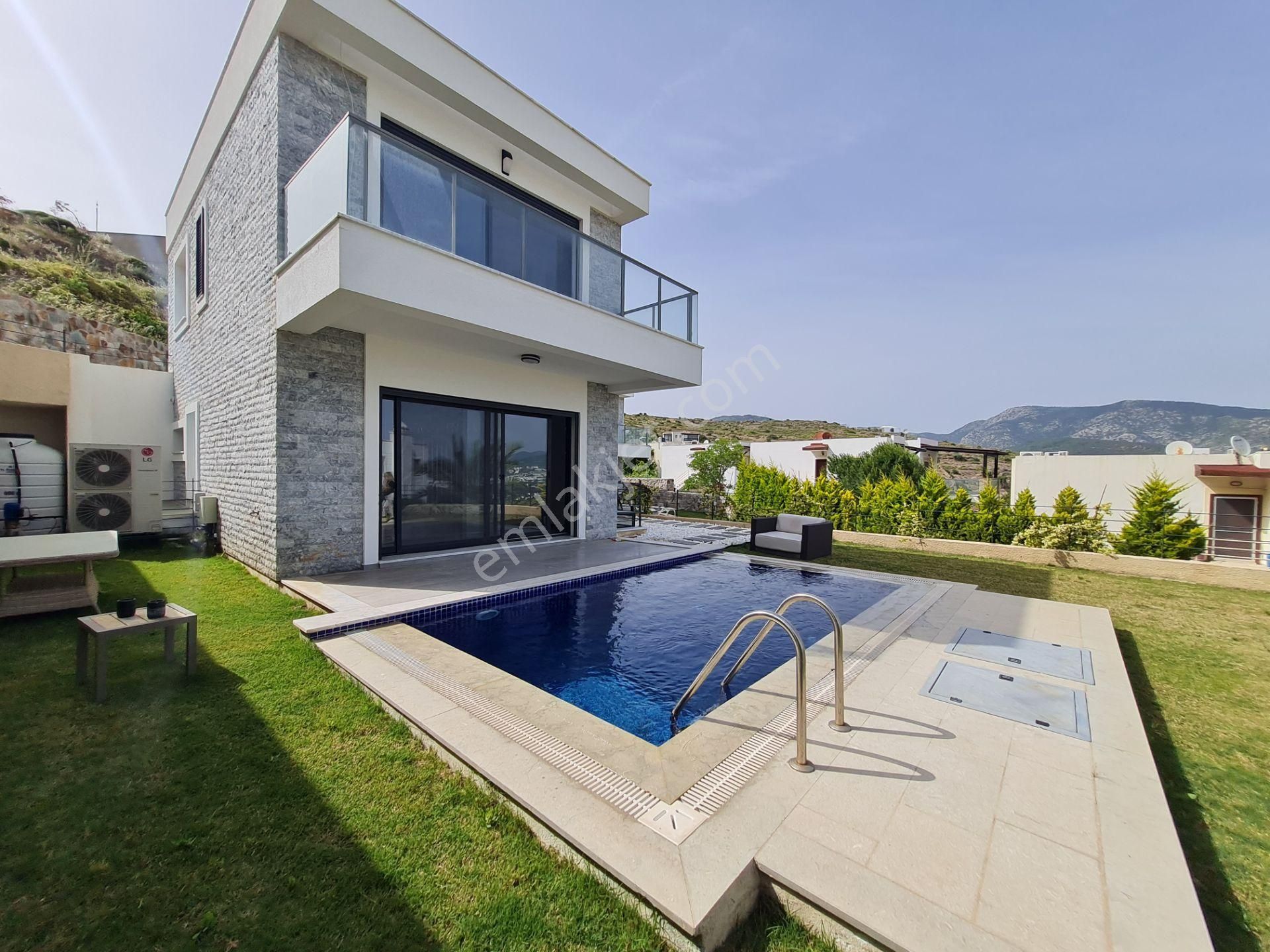 Bodrum Bitez De Kiralık Tam Müstakil Eşyasız Villa