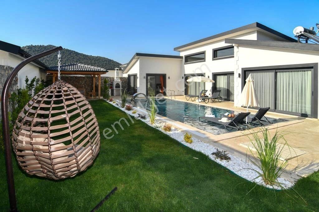 Goldhouse Dan Kiralık Villa Havuzlu Modern 2+1