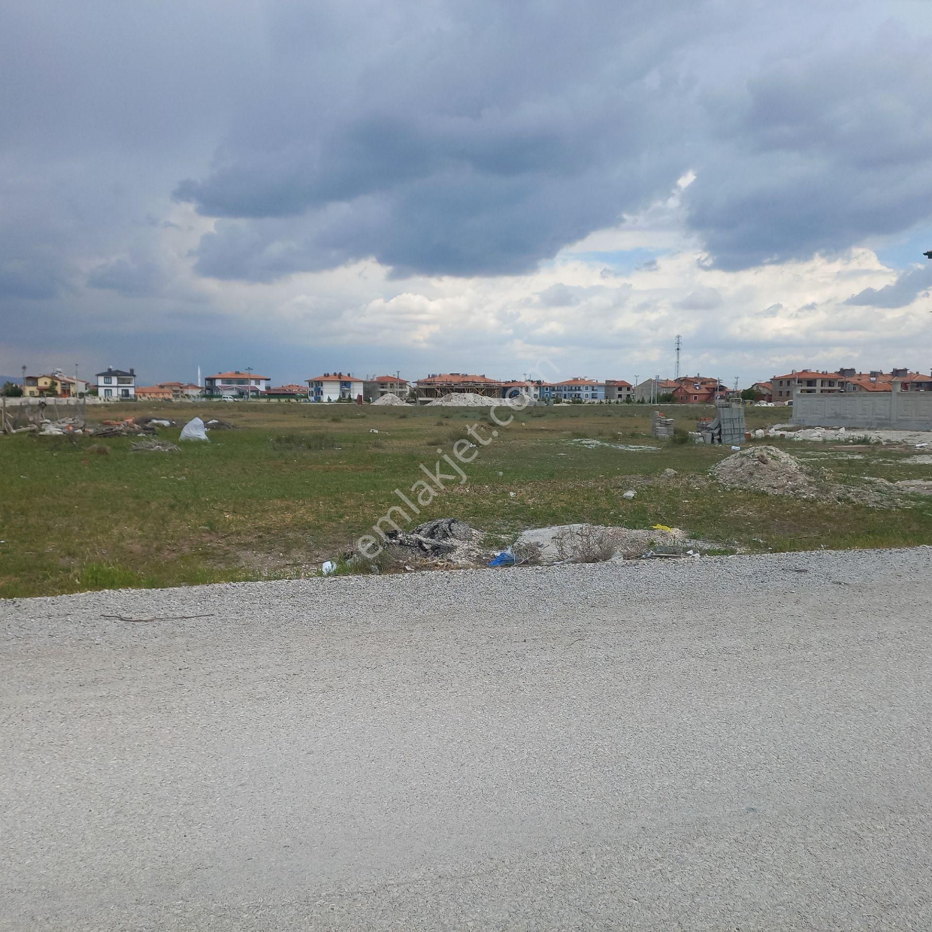 Meram Alakova Mahallesinde İmarlı 350 Mtr Kare Arsa - Görsel 3