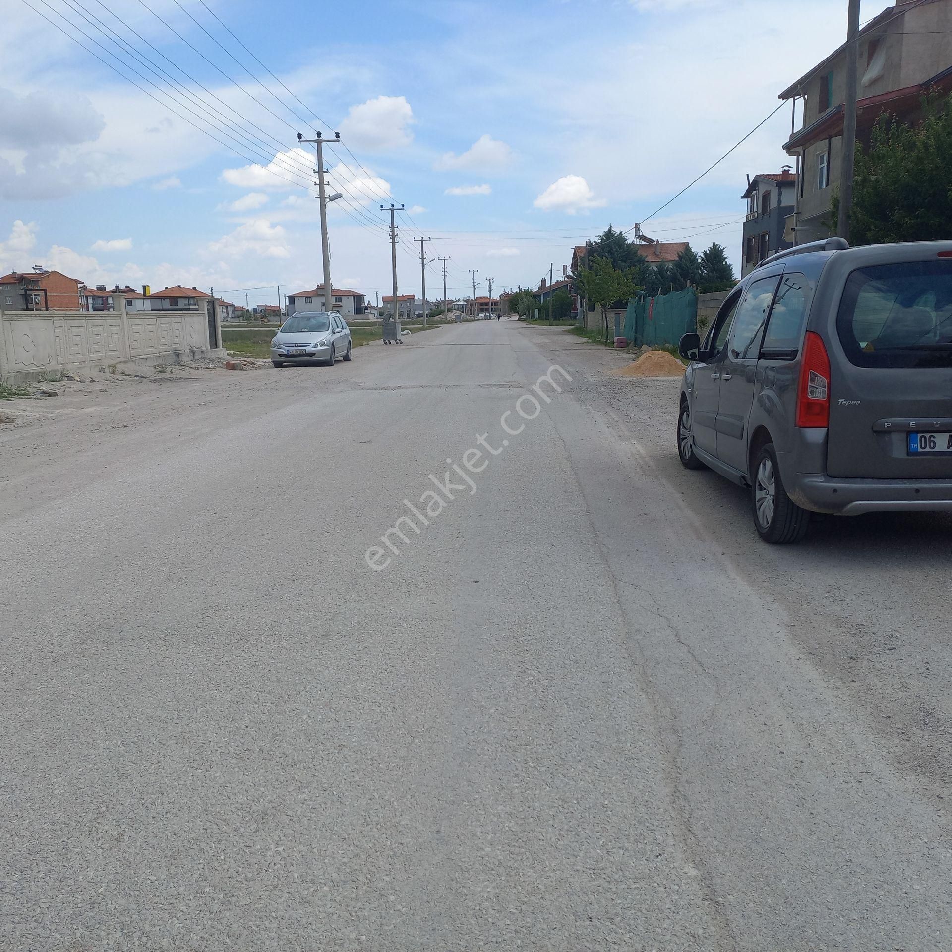 Meram Alakova Mahallesinde İmarlı 350 Mtr Kare Arsa - Görsel 4