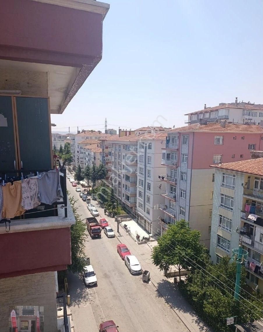 Satılık Daire Yapılı Temiz Aile Binasi
