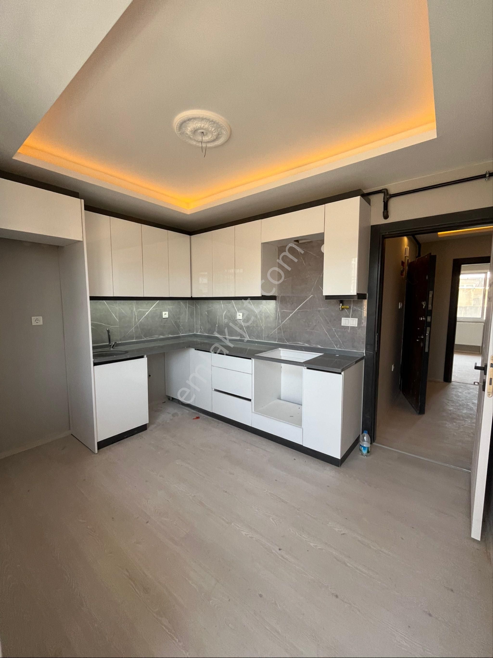 Buca Göksu İzban Yakını Masrafsız 3+1 Satılık Daire