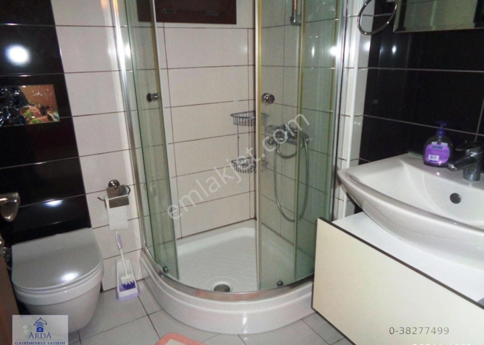 Alaçatı Göbene'de Havuzlu Sitede Satılık Tek Müstakil 3+1 Villa - Görsel 12