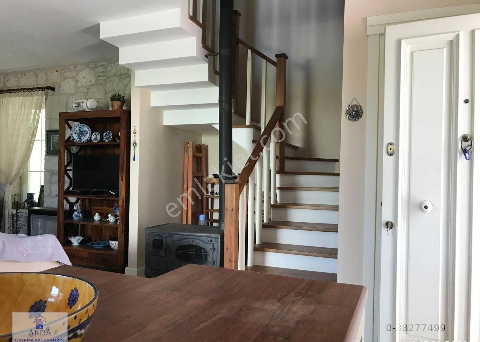 Alaçatı Hacımemişte Yüzme Havuzlu 3+1 Satılık Müstakil Lüks Taş Villa - Görsel 35