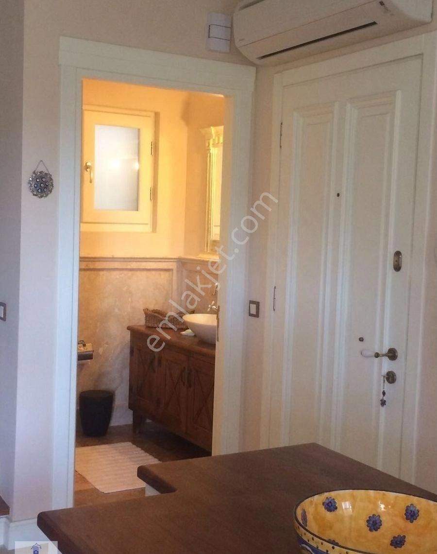 Alaçatı Hacımemişte Yüzme Havuzlu 3+1 Satılık Müstakil Lüks Taş Villa - Görsel 11