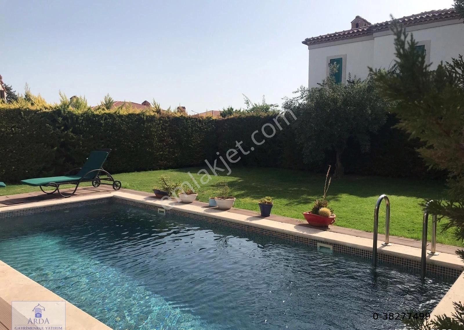 Alaçatı Hacımemişte Yüzme Havuzlu 3+1 Satılık Müstakil Lüks Taş Villa - Görsel 8
