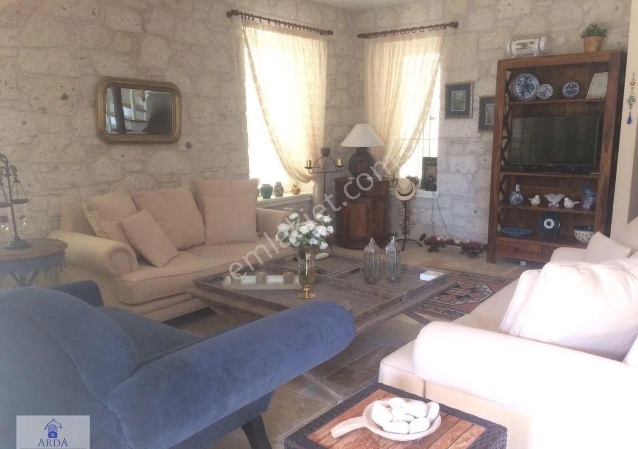 Alaçatı Hacımemişte Yüzme Havuzlu 3+1 Satılık Müstakil Lüks Taş Villa - Görsel 32