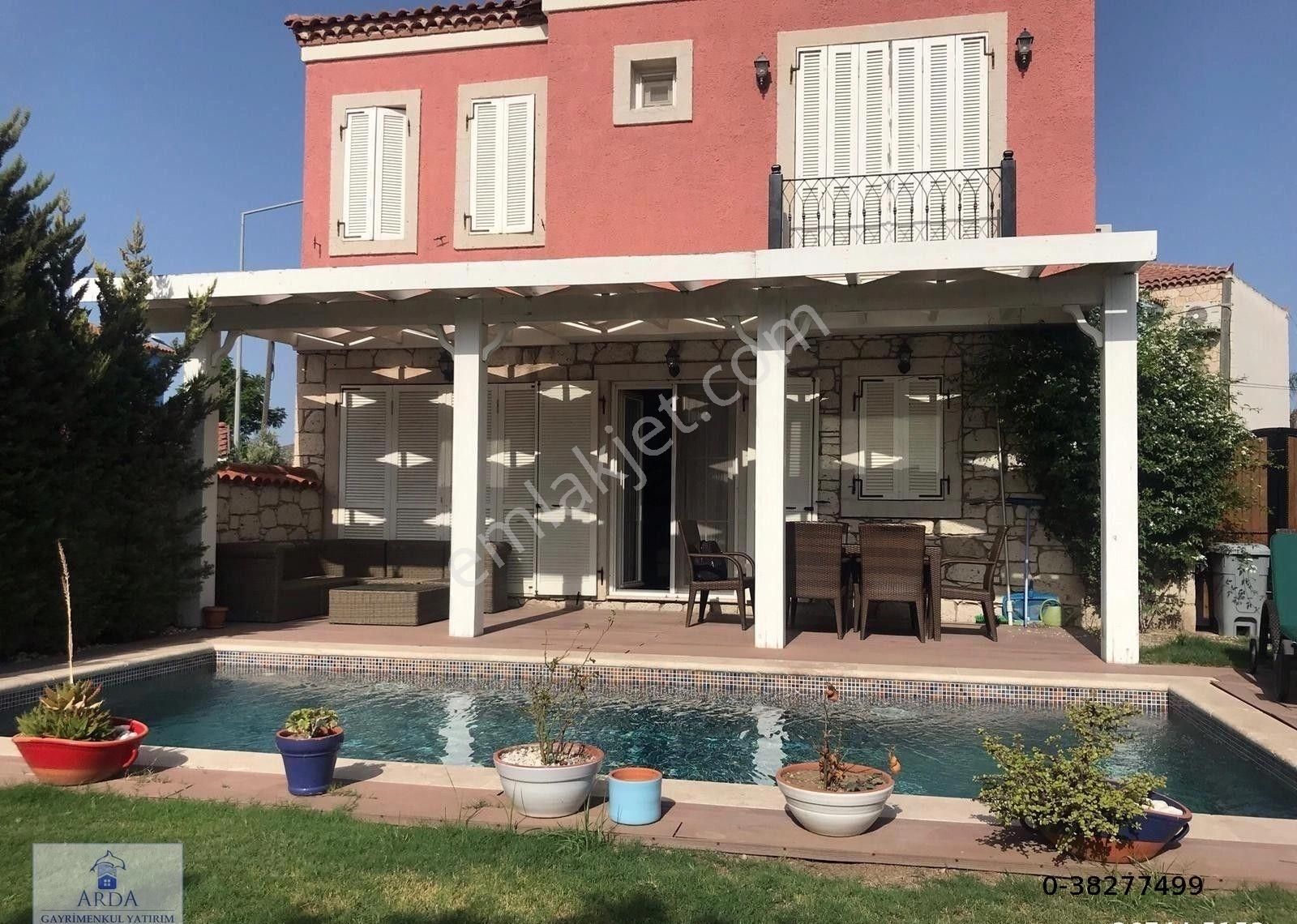 Alaçatı Hacımemişte Yüzme Havuzlu 3+1 Satılık Müstakil Lüks Taş Villa - Görsel 33