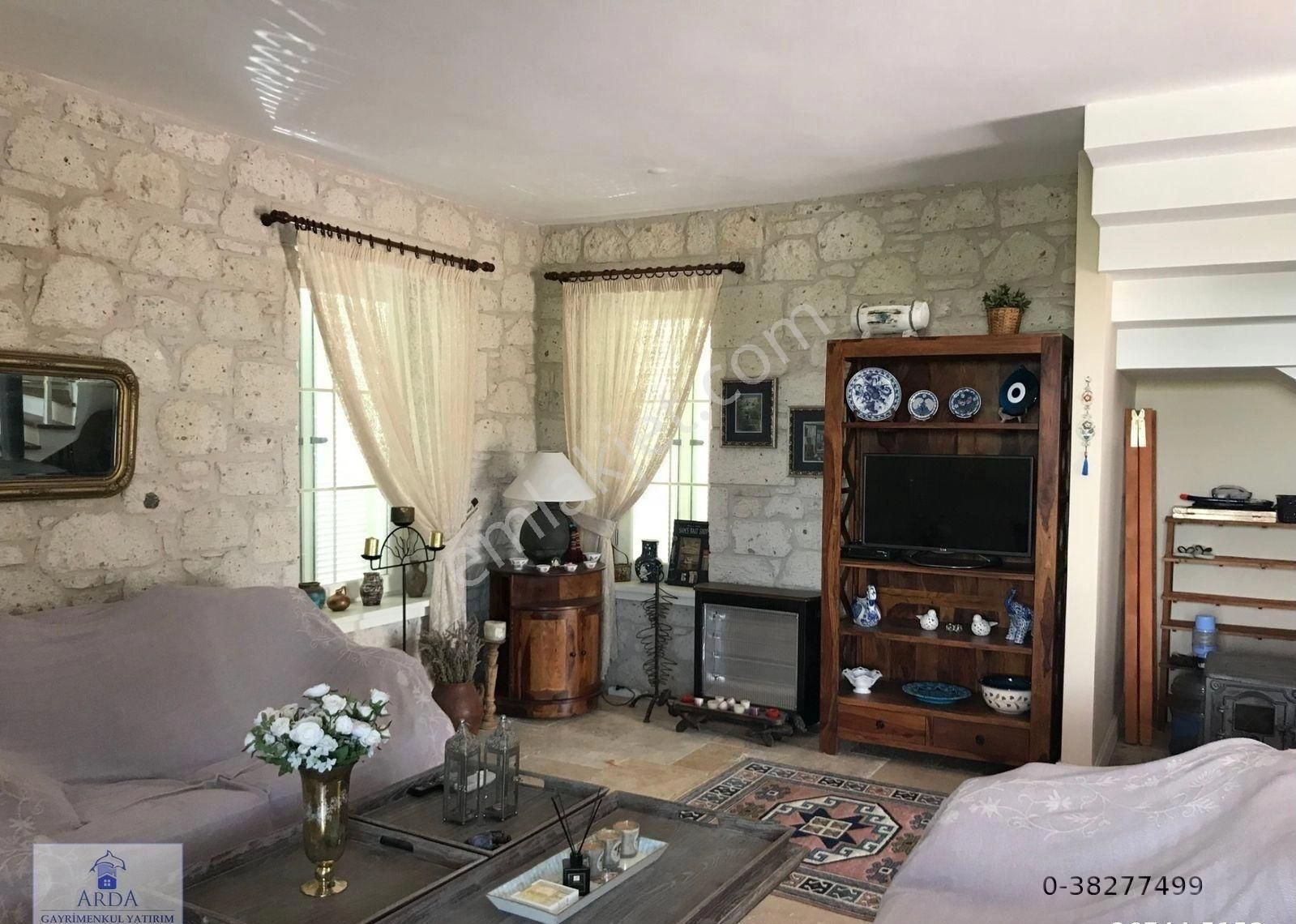 Alaçatı Hacımemişte Yüzme Havuzlu 3+1 Satılık Müstakil Lüks Taş Villa - Görsel 34