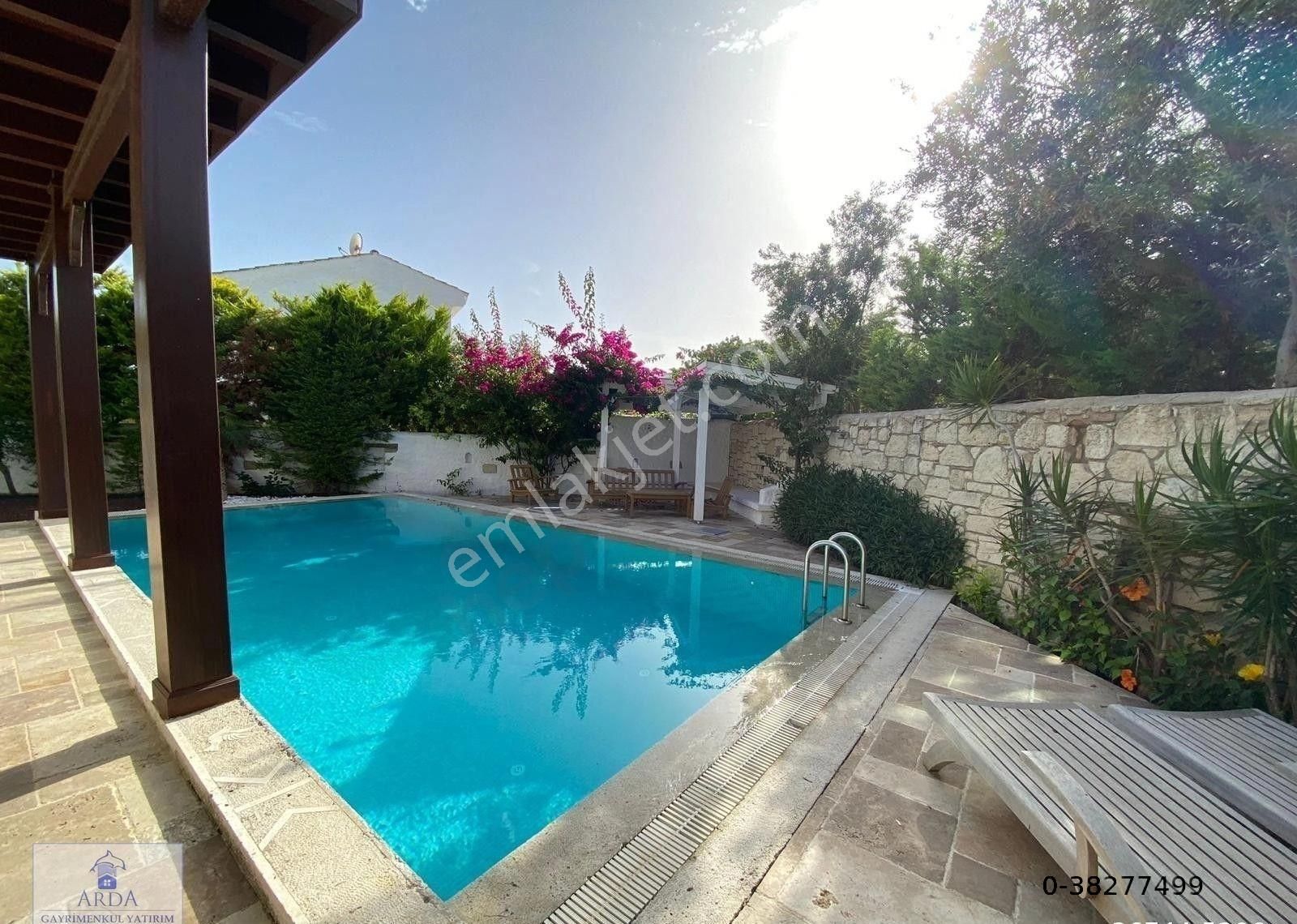 Çeşme Çiftlikköy’de Denize Çok Yakın 650m2 Arsa İçinde 4+1 Satılık Lüks Taş Villa - Görsel 10