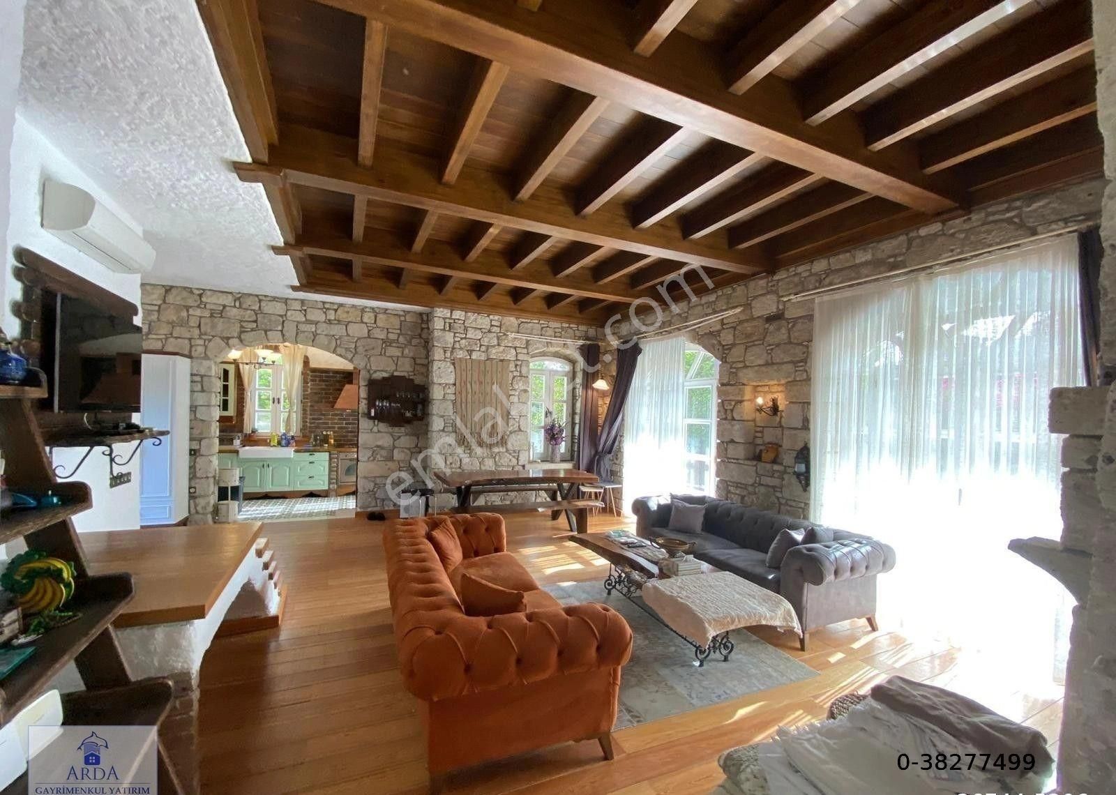 Çeşme Çiftlikköy’de Denize Çok Yakın 650m2 Arsa İçinde 4+1 Satılık Lüks Taş Villa - Görsel 21