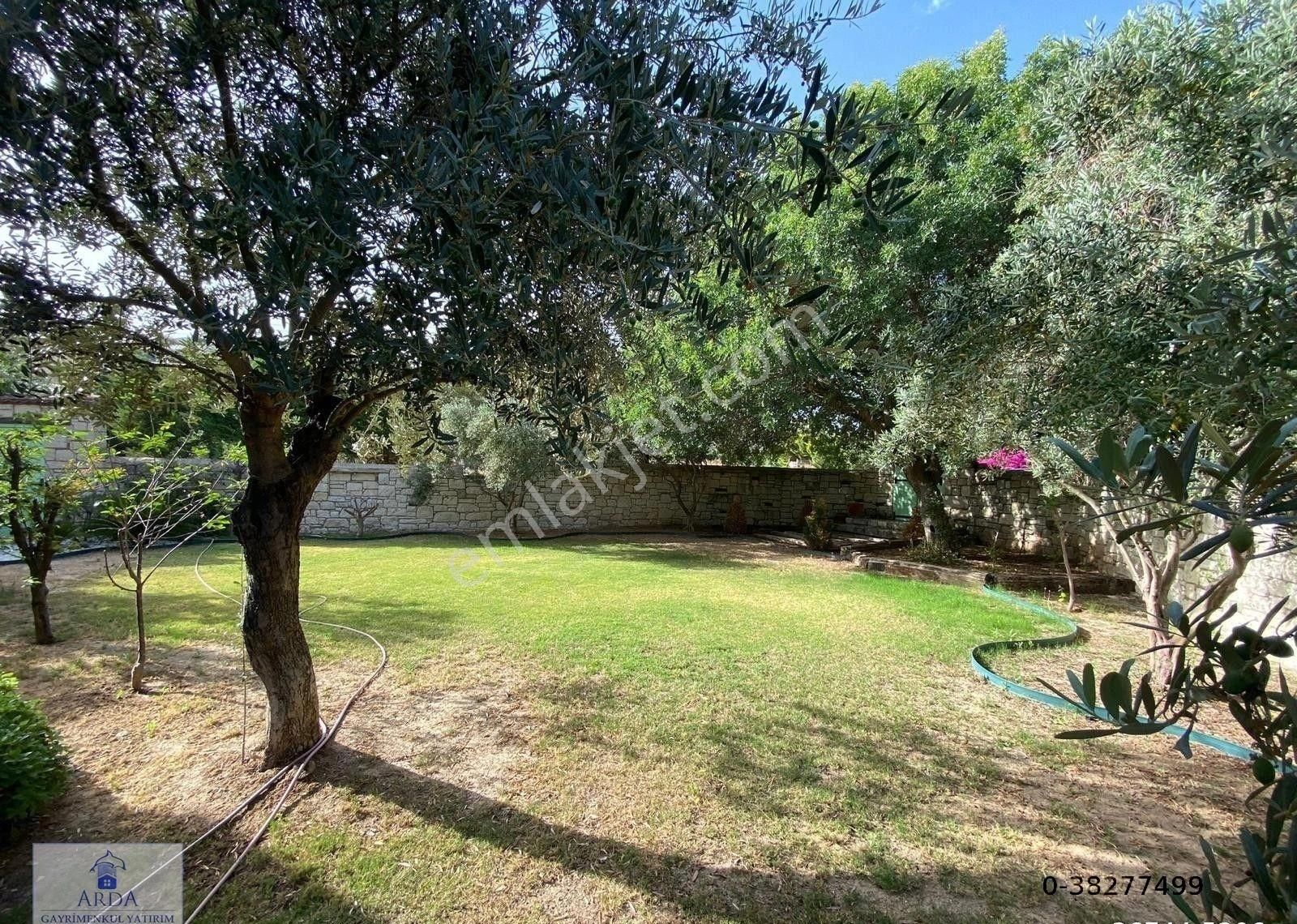 Çeşme Çiftlikköy’de Denize Çok Yakın 650m2 Arsa İçinde 4+1 Satılık Lüks Taş Villa - Görsel 22