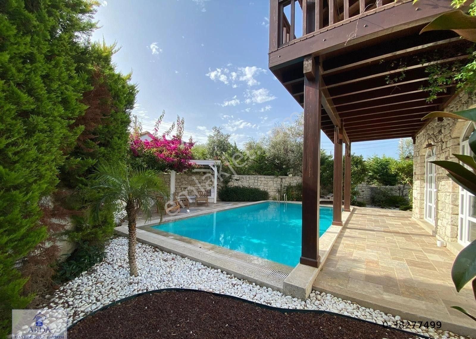 Çeşme Çiftlikköy’de Denize Çok Yakın 650m2 Arsa İçinde 4+1 Satılık Lüks Taş Villa - Görsel 27