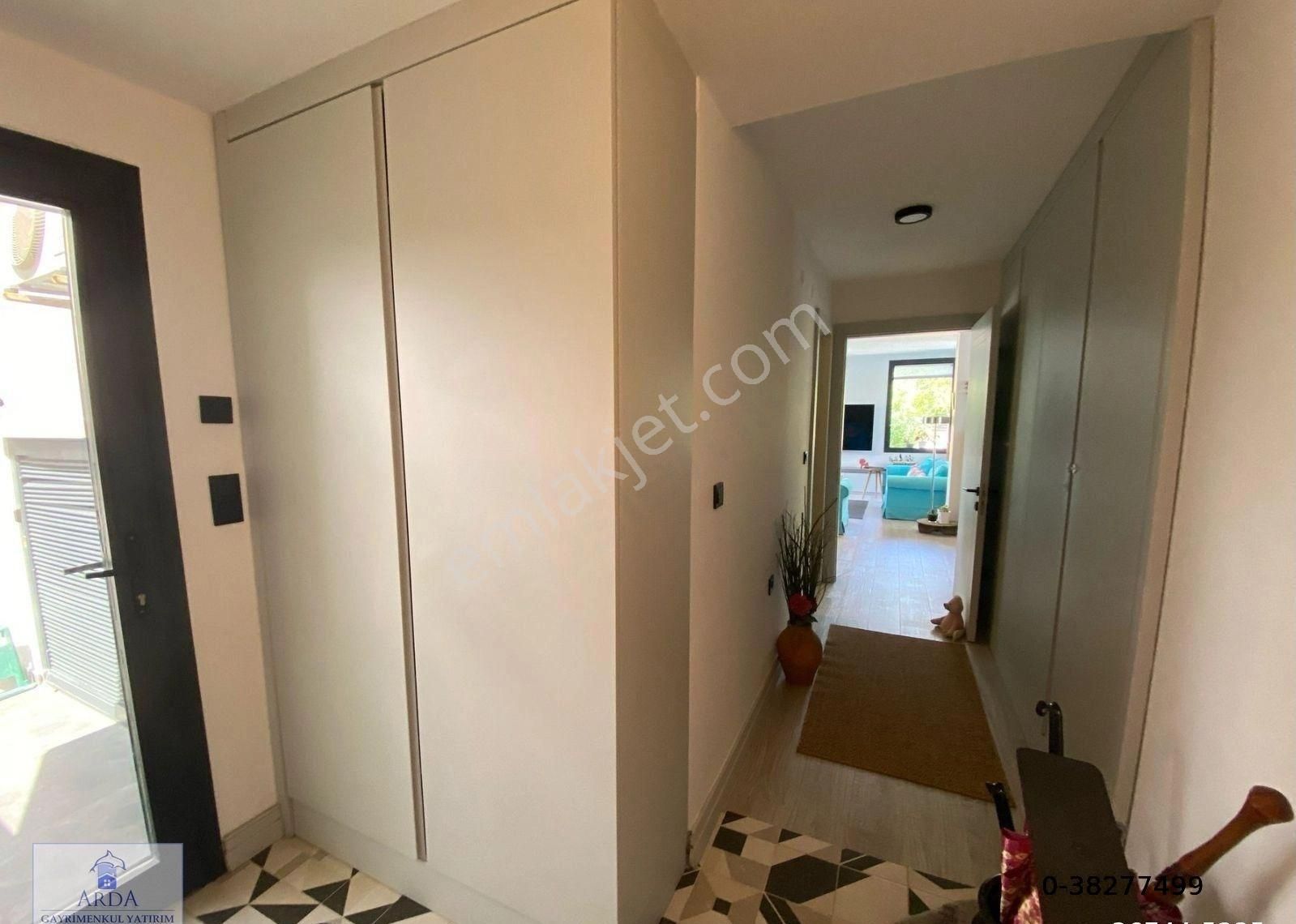 Alaçatı Çamlıkyolda 4+1 Yüzme Havuzlu Satılık Müstakil Lüks Villa - Görsel 33