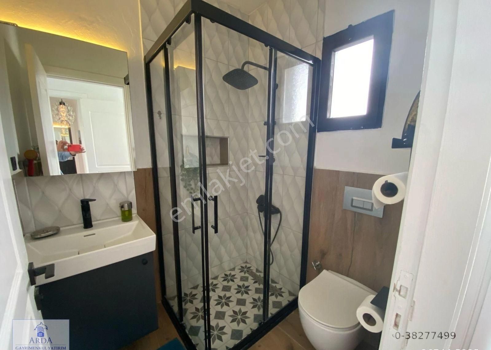 Alaçatı Çamlıkyolda 4+1 Yüzme Havuzlu Satılık Müstakil Lüks Villa - Görsel 21