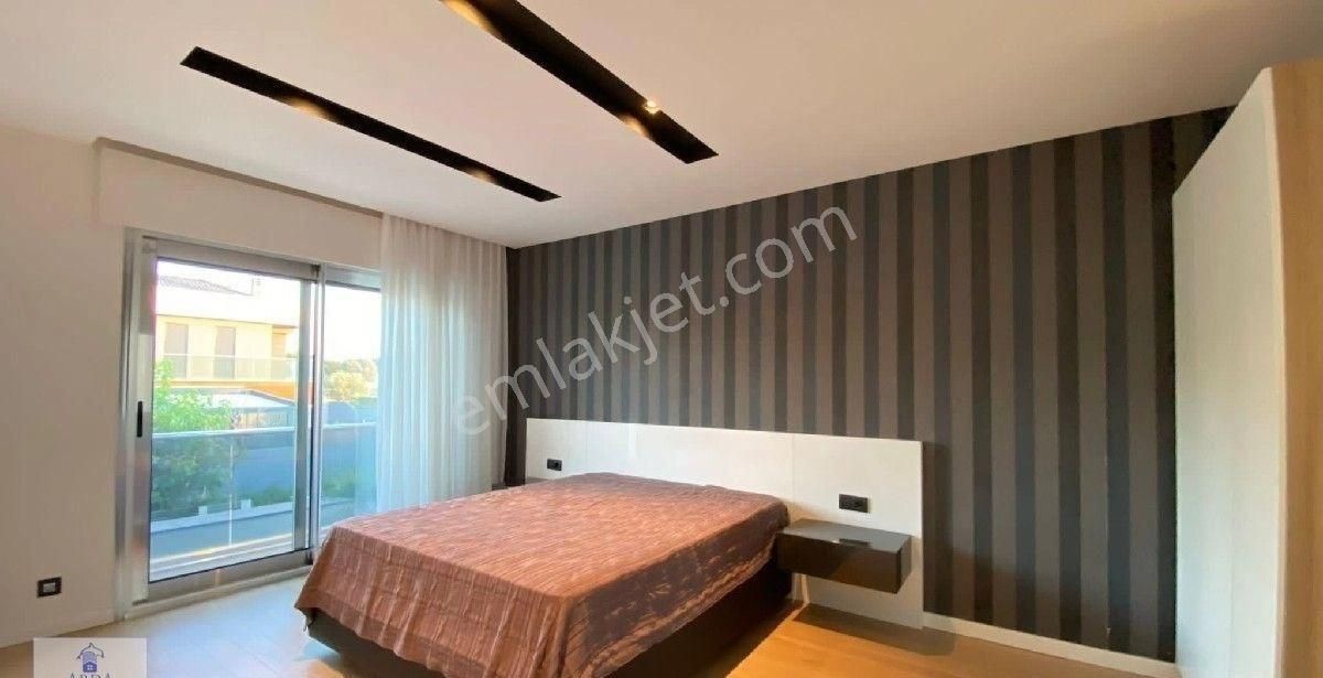 Alaçatı Göbene Mevki Tek Müstakil Havuzlu 4+1 Lüks Villa - Görsel 22