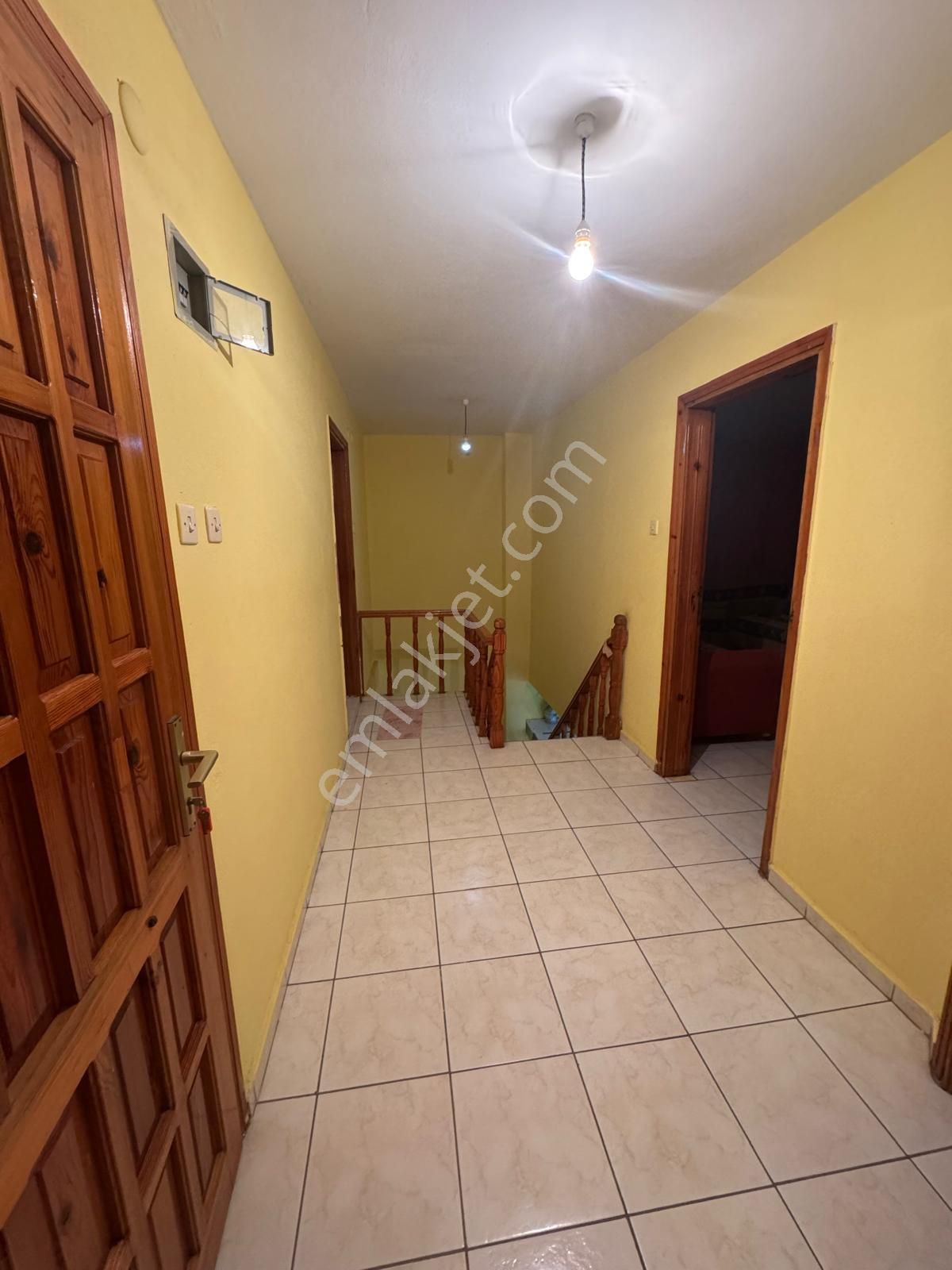 Çamlıkta Denize Yakın Komple Satılık Bina - Görsel 18