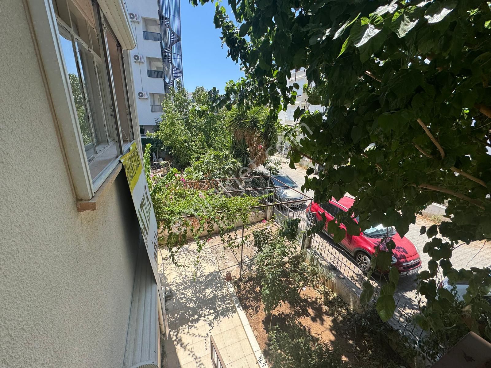 Çamlıkta Denize Yakın Komple Satılık Bina - Görsel 8